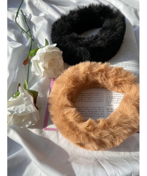 WC（ダブル シー）の「ボリュームフェイクファーカチューシャ（カチューシャ・レディース・ブラック/ベージュ・FREE）」の9枚目の写真