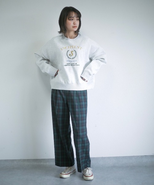 spoon store(スプーンストア)の「ロゴプリントウラキモウスウェット(スウェット・レディース・パープル/グリーン/アイボリー・フリー)」の9枚目の写真
