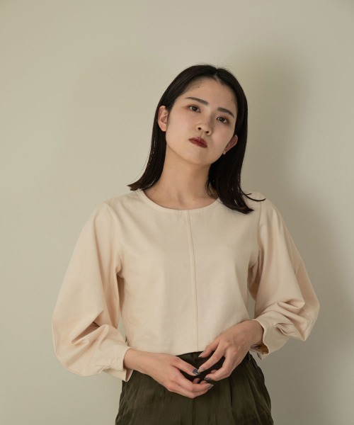 I_am（アイアム）の「puff sleeve design cut（シャツ/ブラウス・レディース・ブラック/ブラウン/アイボリー・FREE）」の2枚目の写真