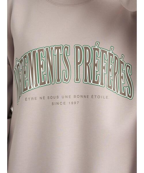 earth music&ecology（アースミュージックアンドエコロジー）の「カレッジロゴプルオーバー＊（スウェット・レディース・チャコールグレー/サックスブルー/ピンク/アイボリー・FREE）」の7枚目の写真