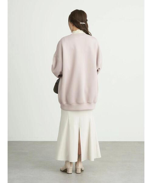 earth music&ecology（アースミュージックアンドエコロジー）の「カレッジロゴプルオーバー＊（スウェット・レディース・チャコールグレー/サックスブルー/ピンク/アイボリー・FREE）」の12枚目の写真