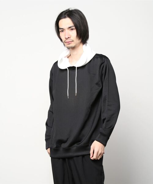 Uncut Bound(アンカットバウンド)の「TWO WAG(トゥーワッグ) HOODIE/フーディー(パーカー・メンズ・ホワイト/ブルー/ピンク・SMALL/MEDIUM/LARGE)」の2枚目の写真