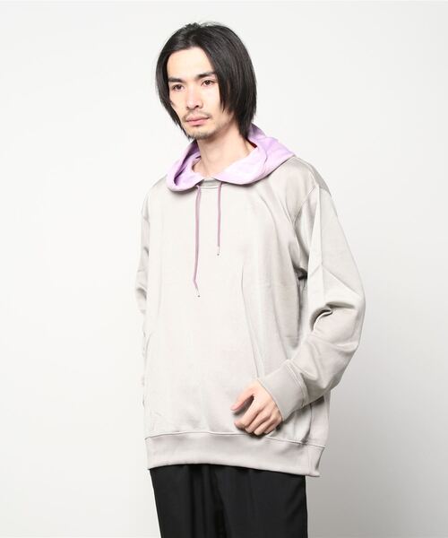Uncut Bound(アンカットバウンド)の「TWO WAG(トゥーワッグ) HOODIE/フーディー(パーカー・メンズ・ホワイト/ブルー/ピンク・SMALL/MEDIUM/LARGE)」の3枚目の写真