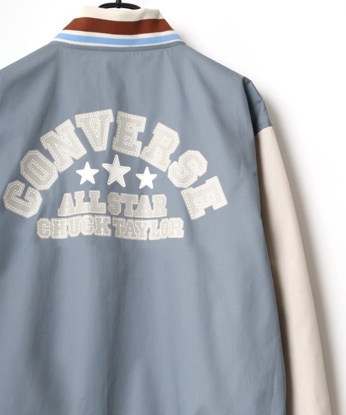 CONVERSE(コンバース)の「CONVERSE/コンバース リブライン カレッジロゴ スタジャン(スタジャン・メンズ・カーキ/グレイッシュブルー・LL/M/L)」の10枚目の写真