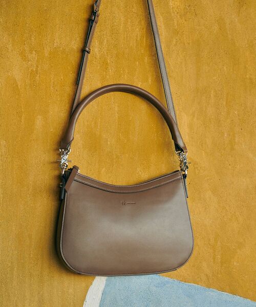 tk.TAKEO KIKUCHI（ティーケータケオキクチ）の「◆シンセティックレザー2WAYムーンバッグ（ショルダーバッグ・メンズ・ブラック/ブラウン系その他・00）」の2枚目の写真