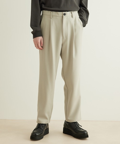 JUNRED(ジュンレッド)の「【 ウォッシャブル、イージーケア 】ウォッシャブルツイルワンタックイージーパンツ(その他パンツ・メンズ・グリーン系その他/グレー/ベージュ・LL/M/L)」の2枚目の写真