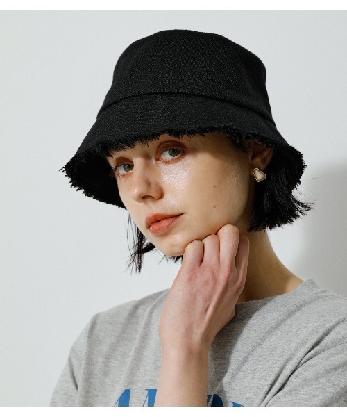 AZUL by moussy（アズールバイマウジー）の「FRINGE BUCKET HAT/フリンジバケットハット（ハット・レディース・アイボリー/ブラック/ライム・FREE）」の10枚目の写真