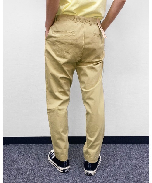 SCOTCH&SODA(スコッチアンドソーダ)の「カラー チノパンツ【164431】(その他パンツ・メンズ・ネイビー/ホワイト/イエロー・33inch/32inch/29inch/31inch/30inch)」の22枚目の写真