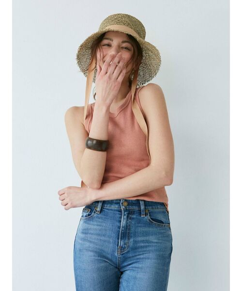 Ungrid(アングリッド)の「草木染テレコタンクトップ(タンクトップ・レディース・アイボリー/ピンク/オレンジ/グリーン/ブルー・FREE)」の17枚目の写真