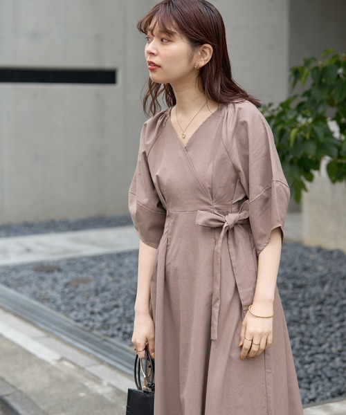 natural couture（ナチュラルクチュール）の「春夏に着たい大人上品な1着 綿麻カシュクール風ランタンワンピース（ワンピース・レディース・ブラック/モカ/グリーン/ブルー/ドット・FREE）」の12枚目の写真