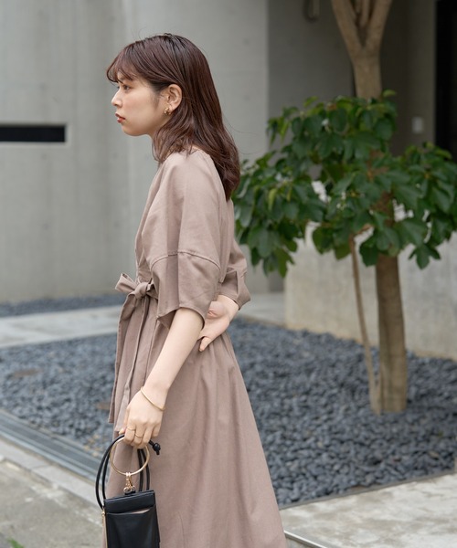 natural couture（ナチュラルクチュール）の「春夏に着たい大人上品な1着 綿麻カシュクール風ランタンワンピース（ワンピース・レディース・ブラック/モカ/グリーン/ブルー/ドット・FREE）」の16枚目の写真