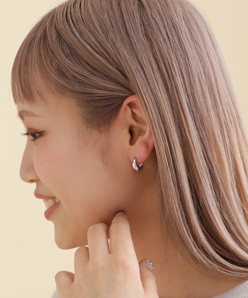 NANO universe（ナノユニバース）の「LB.04/フープピアス（ピアス（両耳用）・レディース・シルバー/ゴールド・FREE）」の2枚目の写真