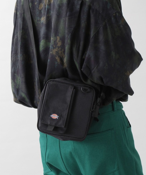 Dickies（ディッキーズ）の「【Dickies】スクエアミニショルダーバッグ（ショルダーバッグ・メンズ・ブラック/オリーブ/オレンジ・FREE）」の2枚目の写真