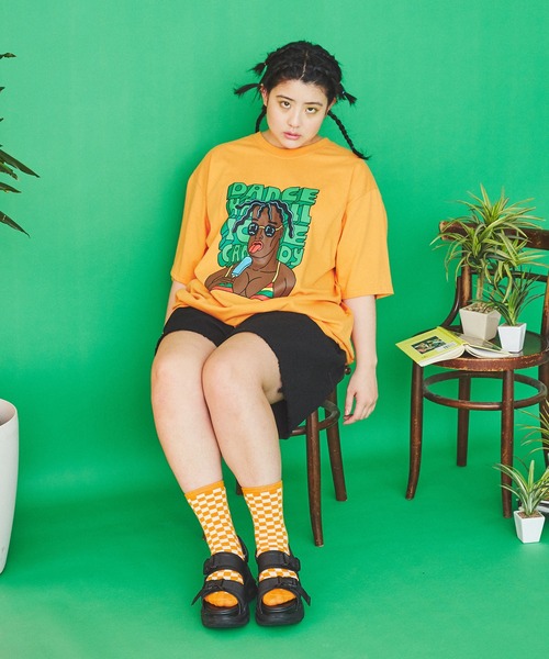 PUNYUS（プニュズ）の「DANCEHALLビッグＴシャツ（Tシャツ/カットソー・レディース・オレンジ/スミクロ/ホワイト・3/4）」の6枚目の写真