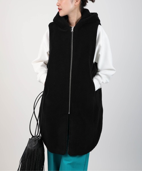 LUGIVA(ルギヴァ)の「ボアジレロングベスト(ベスト・レディース・オフホワイト/ブラック・M)」の14枚目の写真