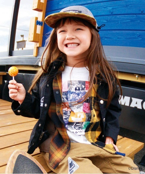 DENIM DUNGAREE（デニムダンガリー）の「天竺 KERMIT PHOTO Tシャツ（Tシャツ/カットソー・キッズ・ホワイト/ブラック・100/110/120/90）」の12枚目の写真