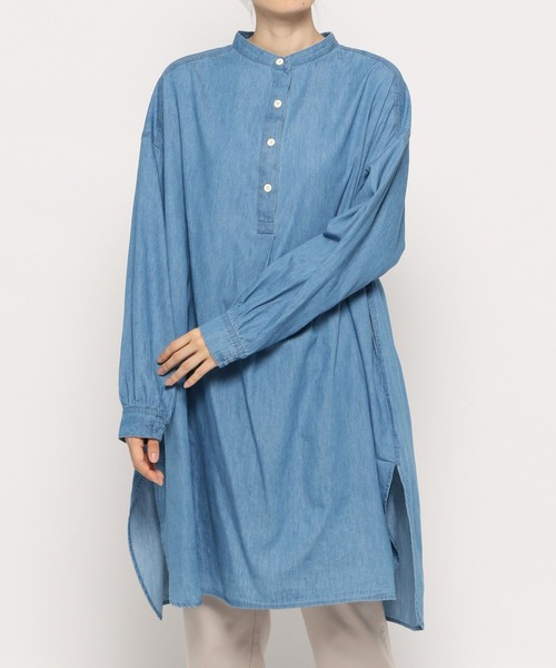 studio CLIP（スタディオクリップ）の「バックリボンデニムシャツブラウス（シャツ/ブラウス・レディース・ライトブルー/インディゴブルー・FREE/TF）」の2枚目の写真