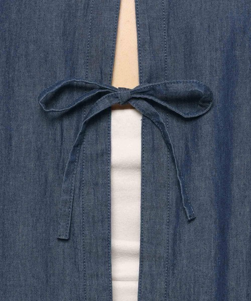 studio CLIP（スタディオクリップ）の「バックリボンデニムシャツブラウス（シャツ/ブラウス・レディース・ライトブルー/インディゴブルー・FREE/TF）」の13枚目の写真