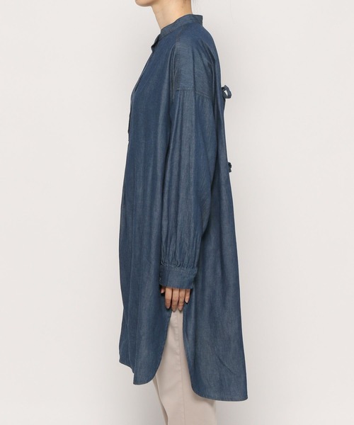 studio CLIP（スタディオクリップ）の「バックリボンデニムシャツブラウス（シャツ/ブラウス・レディース・ライトブルー/インディゴブルー・FREE/TF）」の8枚目の写真