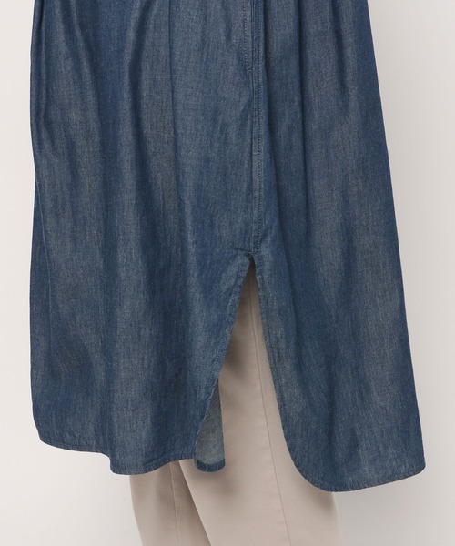 studio CLIP（スタディオクリップ）の「バックリボンデニムシャツブラウス（シャツ/ブラウス・レディース・ライトブルー/インディゴブルー・FREE/TF）」の4枚目の写真