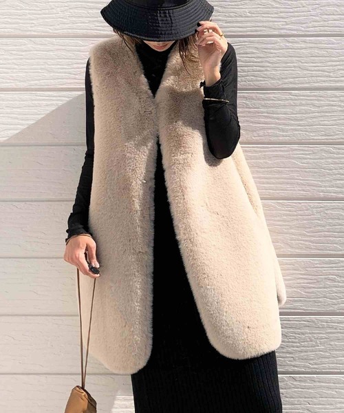 Q(キュー)の「リバーフェイクファーベスト(ベスト・レディース・ライトグレー/ブラウン/ベージュ・MEDIUM)」の3枚目の写真