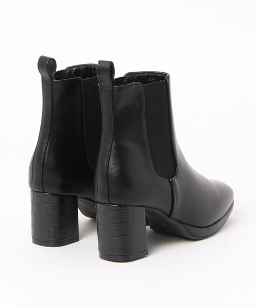 earth music&ecology Blue Label（アースミュージックアンドエコロジーブルーレーベル）の「【earth music&ecology】 クロコPUショートブーツ（ブーツ・レディース・ダークブラウン/ホワイト/ブラック/グレー・S/M/L/LL）」の5枚目の写真