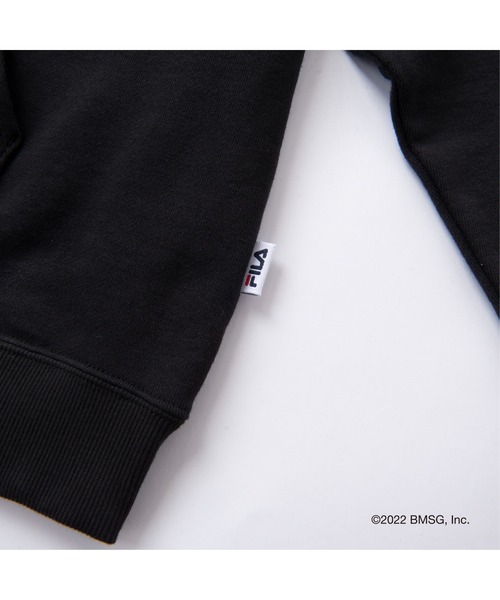FILA(フィラ)の「【 FILA × BE:FIRST / フィラ × ビーファースト 】 BEFIRST コラボ パーカー FB0780 ノベルティ DWB(パーカー・メンズ・ホワイト/ブラック/レッド・M/L)」の10枚目の写真