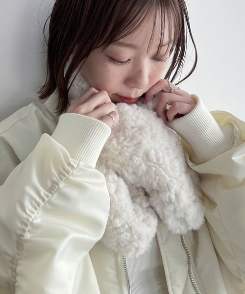 Heather(ヘザー)の「ファーティペット 165357(マフラー・レディース・グレー/オフホワイト/ベージュ・ONE SIZE)」の2枚目の写真