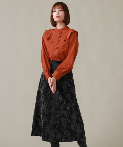 Cheek（チーク）の「ピンタックケープブラウス（シャツ/ブラウス・レディース・オフホワイト/ネイビー/オレンジ・MEDIUM）」の16枚目の写真