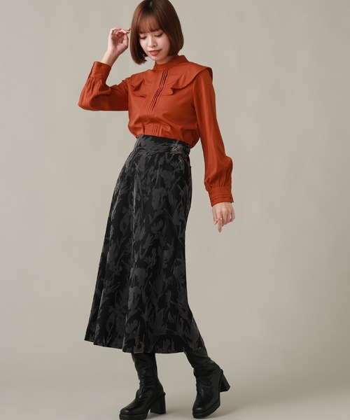 Cheek（チーク）の「ピンタックケープブラウス（シャツ/ブラウス・レディース・オフホワイト/ネイビー/オレンジ・MEDIUM）」の17枚目の写真