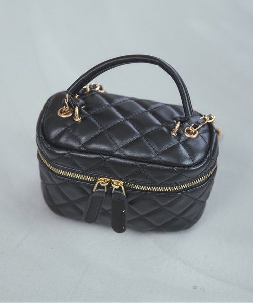 ANGIE（アンジー）の「キルティングミニバニティーバック（ショルダーバッグ・レディース・ブラック/ホワイト・FREE）」の7枚目の写真