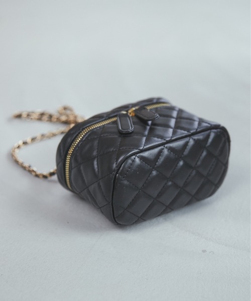 ANGIE（アンジー）の「キルティングミニバニティーバック（ショルダーバッグ・レディース・ブラック/ホワイト・FREE）」の20枚目の写真