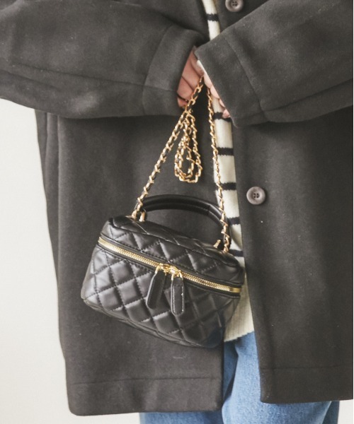 ANGIE（アンジー）の「キルティングミニバニティーバック（ショルダーバッグ・レディース・ブラック/ホワイト・FREE）」の18枚目の写真