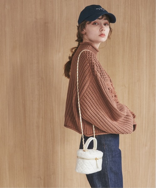 ANGIE（アンジー）の「キルティングミニバニティーバック（ショルダーバッグ・レディース・ブラック/ホワイト・FREE）」の8枚目の写真