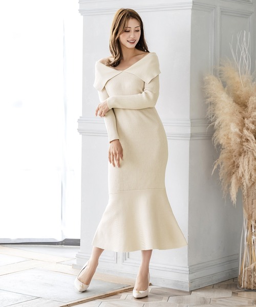 Julia Boutique（ジュリアブティック）の「デコルテオープンマーメイドニットワンピース/22567（ワンピース・レディース・オフホワイト/ピンク/グレイッシュベージュ・ONE）」の19枚目の写真