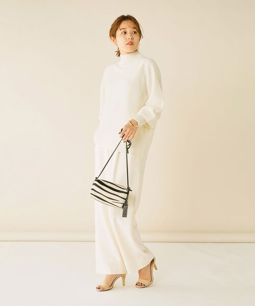 NOLLEY’S(ノーリーズ)の「CHESS 15Gハイネックプルオーバーニット(ニット/セーター・レディース・イエロー/オフホワイト/ブルー/グレイッシュベージュ・38)」の18枚目の写真