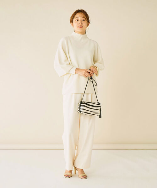 NOLLEY’S(ノーリーズ)の「CHESS 15Gハイネックプルオーバーニット(ニット/セーター・レディース・イエロー/オフホワイト/ブルー/グレイッシュベージュ・38)」の19枚目の写真