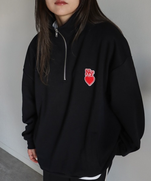 COURO（コウロ）の「ワンポイント刺繍/プリントハーフジップスウェット（スウェット・レディース・ライトグレー/レッド/ネイビー/オートミール/パープル/ブラック/グレー系その他/ブルー/ネイビー系/アイボリー系/ブラック系その他/ブルー系その他/パープル系その他/レッド系その他/ネイビー系1/アイボリー系1/カーキ系/カーキ/アイボリー/チャコール/ライトグレー系/グレー系その他2/ホワイト/チャコールグレー/ライトグレー系1/ブラック系その他2/アイボリー系2/グレー系/ネイビー系2/ブラック系その他3/グレー系その他3/グレー系その他4/ライトグレー系2/グレー系1・M/L）」の6枚目の写真