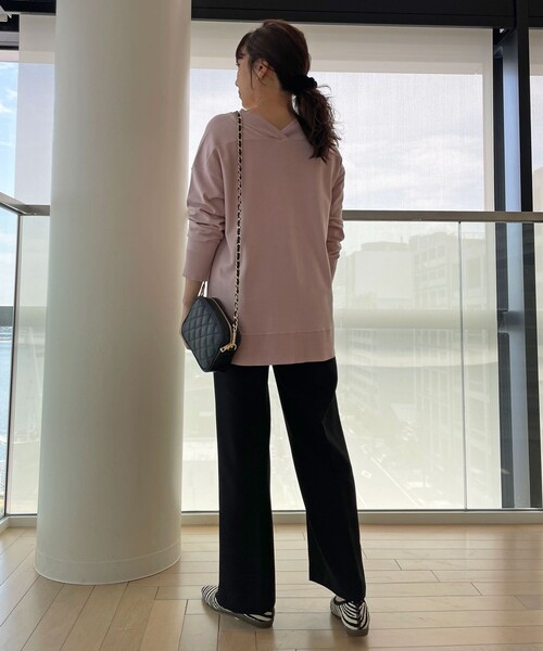 UNFILO(アンフィーロ)の「イージーパンツ ストレート(その他パンツ・レディース・ライトグレー系/ブラック系/ブラック系1/ライトイエロー系・SMALL/MEDIUM/LARGE/X-SMALL)」の14枚目の写真
