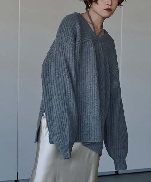 Ezick(エジック)の「2way choker オーバーニット(ニット/セーター・レディース・ライトグレー/ブルー/ブラック×グリーン・FREE)」の21枚目の写真