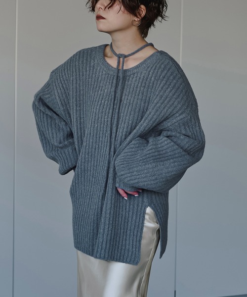 Ezick(エジック)の「2way choker オーバーニット(ニット/セーター・レディース・ライトグレー/ブルー/ブラック×グリーン・FREE)」の19枚目の写真