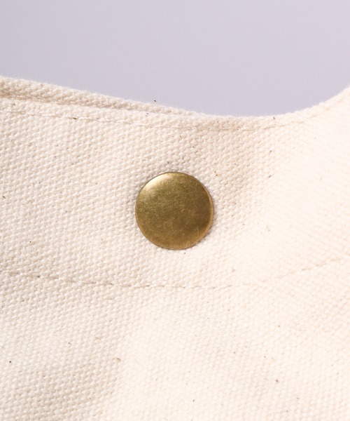 FILA（フィラ）の「FILA グレイッシュポケット２WAYキャンバストートバッグ（トートバッグ・レディース・ブルーグレー/モカ/オリーブ・FREE）」の12枚目の写真