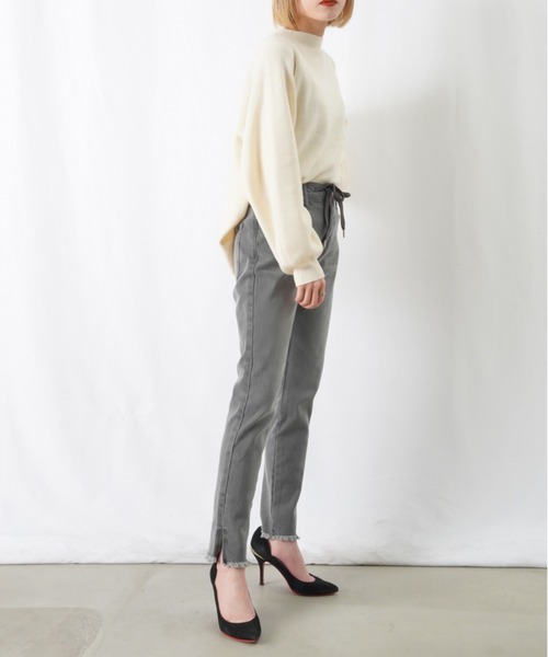 LUCA/LADY LUCK LUCA（ルカ/レディラックルカ）の「【美脚効果】LC/LLL デニムドロストサイドスリットパンツ / ストレッチテーパードスキニーデニム（デニムパンツ・レディース・グレー/インディゴブルー/ホワイト/ブラック・36/38/40）」の9枚目の写真