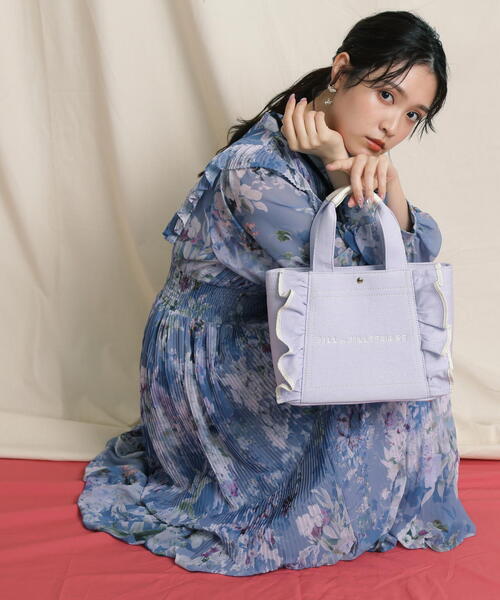 JILL by JILL STUART（ジルバイジルスチュアート）の「◆フリルトート（小）（トートバッグ・レディース・ホワイト/ブラック/ブラウン/ブルー系その他/オレンジ/ライトピンク/パープル系その他3/ホワイト系その他5/ブルー系その他2・FREE）」の15枚目の写真