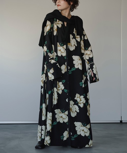 Ezick（エジック）の「Wrapping cuffs flower シャツワンピース
