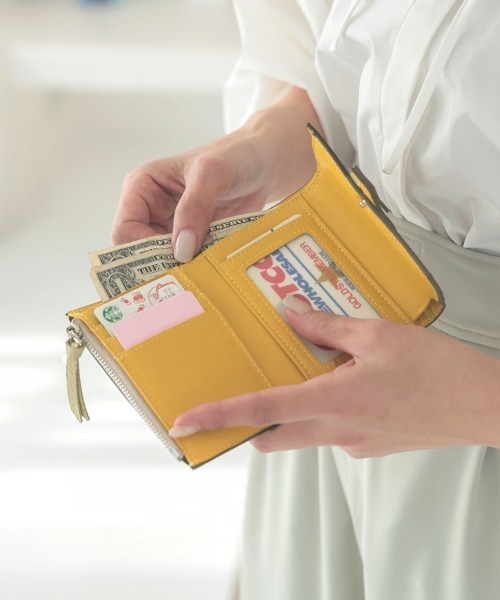 DONOBAN(ドノバン)の「レザーバイカラー三つ折り財布(財布・レディース・グリーン系その他/ブラウン/ブルー/ブラック/ホワイト系その他・F)」の11枚目の写真
