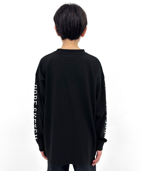 GLAZOS(グラソス)の「袖ロゴビッグ長袖Tシャツ(Tシャツ/カットソー・キッズ・ホワイト/ブラック/マスタード・160cm/170cm/150cm/140cm)」の8枚目の写真