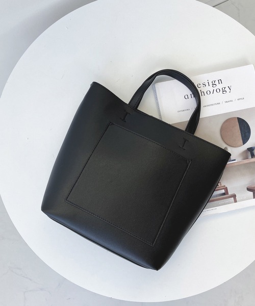 AS KNOW AS plus（アズノゥアズプラス）の「○ポケット付き グランミディバッグ（トートバッグ・レディース・ブラック/シルバー/ライトグリーン/アイボリー/モカ・FREE）」の3枚目の写真