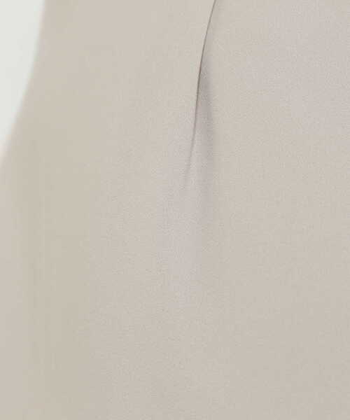 ナチュラルビューティーベーシックハートネックIラインワンピースグレージュアイボリ NATURAL BEAUTY BASIC（ナチュラルビューティーベーシック）の