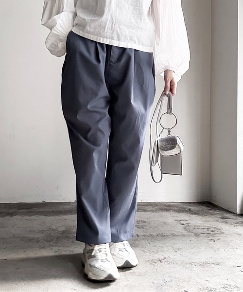 COMMON WARE（コモンウェアー）の「COMMONWARE:TRストレッチ タック ワイド テーパードパンツ（スラックス・レディース・カーキ/ブラック/サックスブルー/ベージュ/モカ/グリーン・L/XL/M）」の22枚目の写真